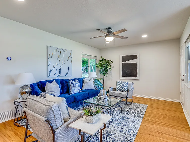 4517 Donnelly Ave — Photo 5