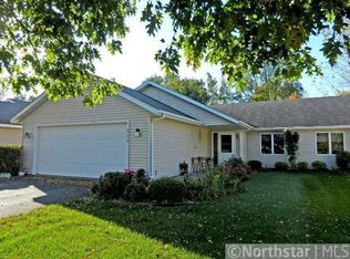 111 Ridgecrest Dr, Cannon Falls, MN 55009