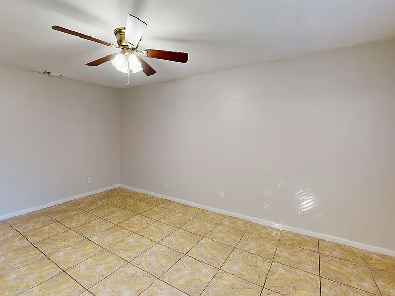 3210 S Bumby Ave — Photo 22