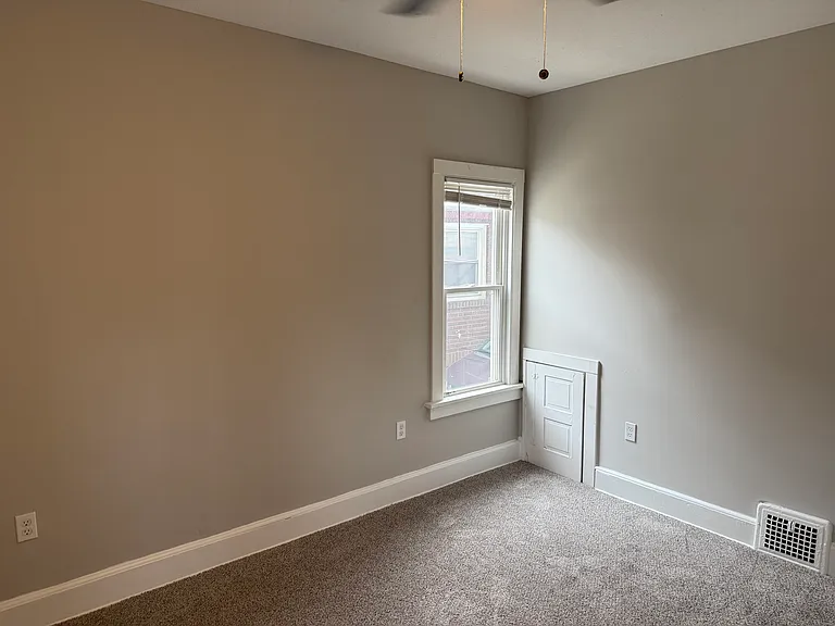 1618 Parkwood Rd #1 — Photo 6