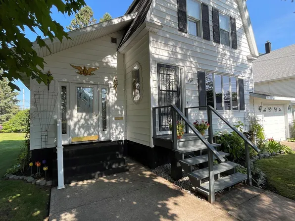 57293 Rockland St, Calumet, MI 49913