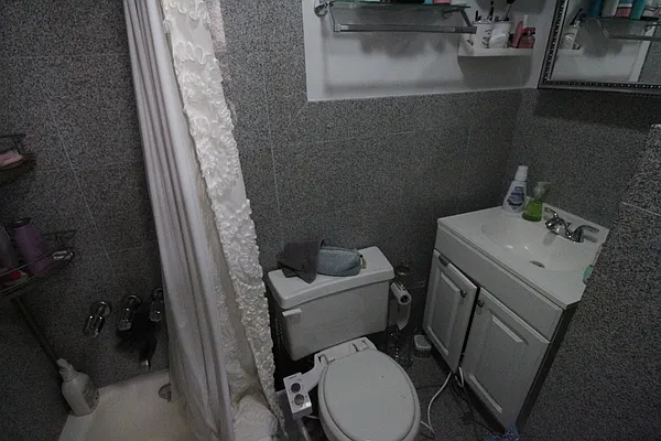 Rented by Luxor Homes & Investment Realty | media 32