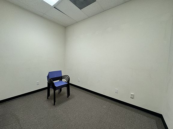 3rd image of 51 Plaza Dr #C