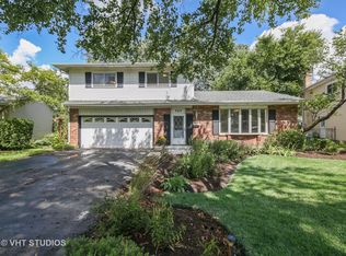324 Hillcrest Ln, Lombard, IL 60148