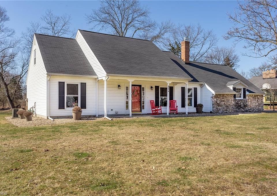 1st image of 8974 Highland Dr