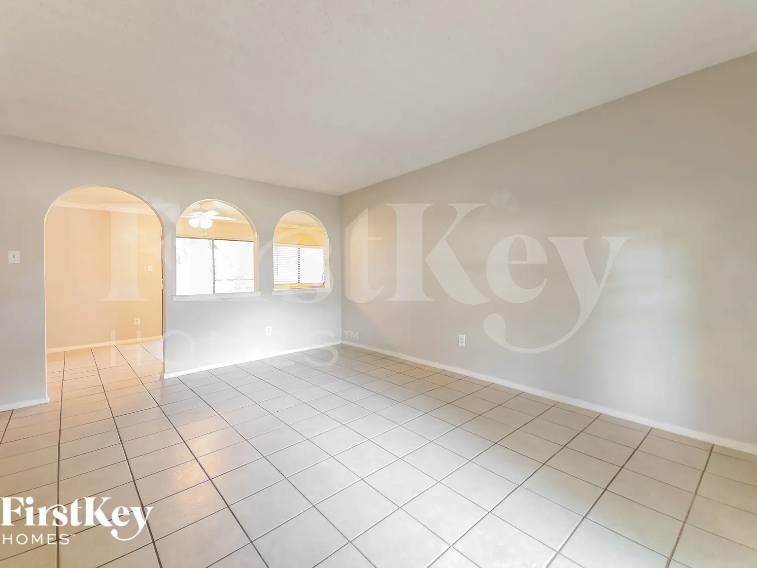 3 bed, 2.0 bath, 1021 sqft, $1,875 — Photo 3