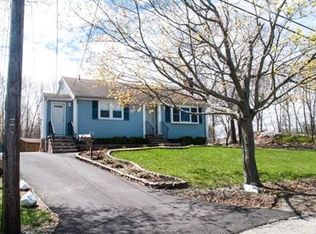 123 Coe Rd, Brockton, MA 02302