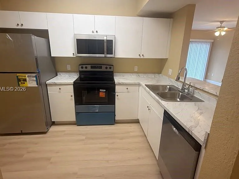 1133 Golden Lakes Blvd #812 — Photo 2
