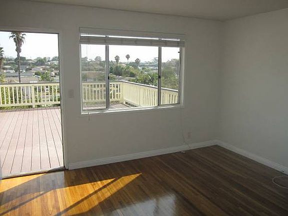 2nd image of 2235 Dunlop St