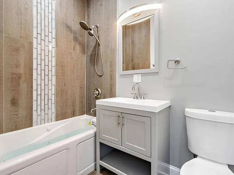 3816 W Polk St — Photo 6