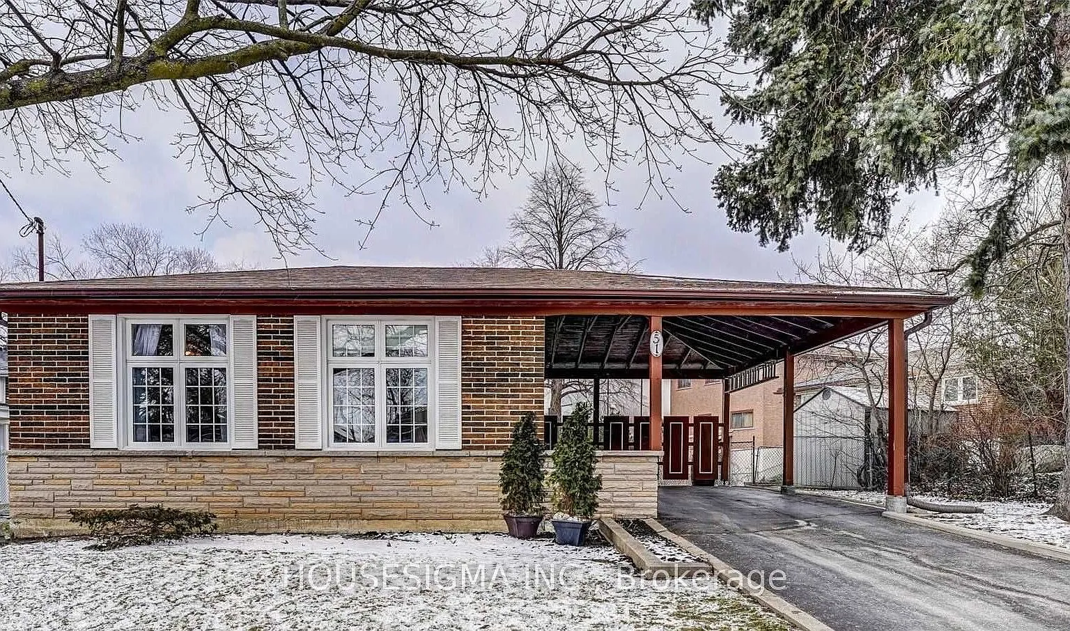 3 bed, $2,400 — Photo 1