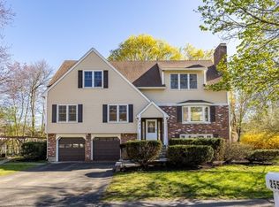 255 Worthen Rd E, Lexington, MA 02421