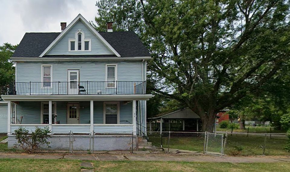 1st image of 214 22nd St APT 1