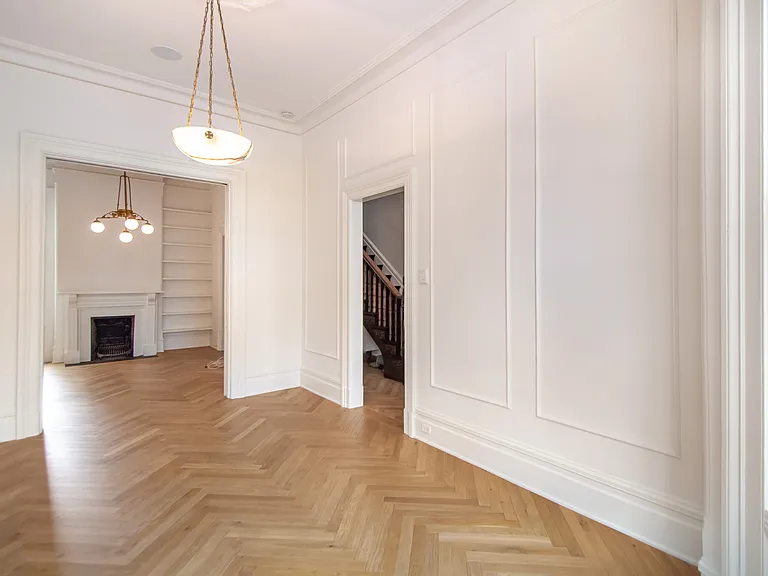 2381 Bush St — Photo 19