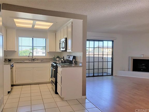 5th image of 5325 Denny Ave