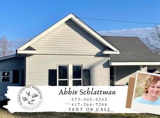 314 W 1st St, Mountain View, MO 65548