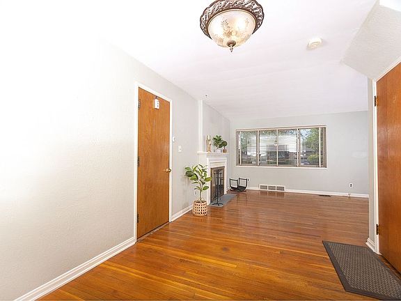 4th image of 604 Wedgewood Ave