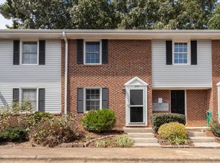 1146 Nottingham Cir, Cary, NC 27511
