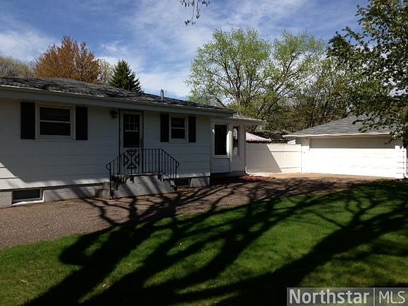 3rd image of 6655 Anoka St NE