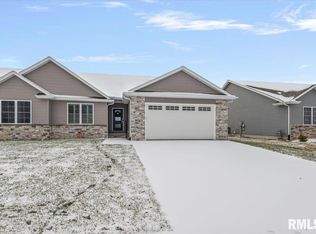 3702 Westgate Dr, Springfield, IL 62711