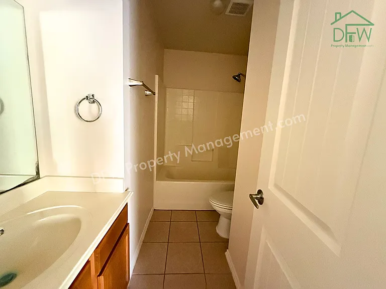 2224 Hummingbird Way — Photo 16