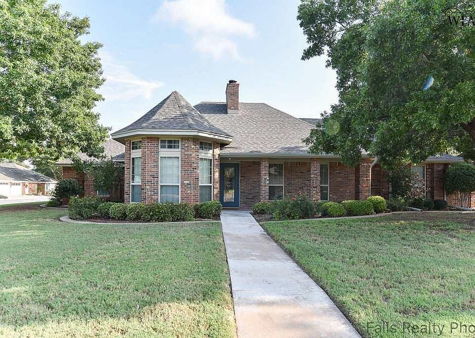 1st image of 1701 Tanglewood Dr