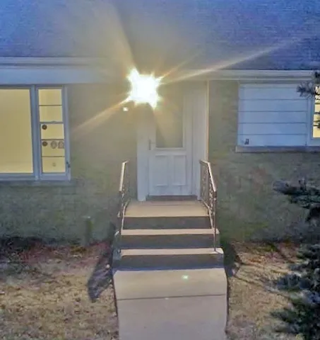 1522 Wentworth Ave photo 1