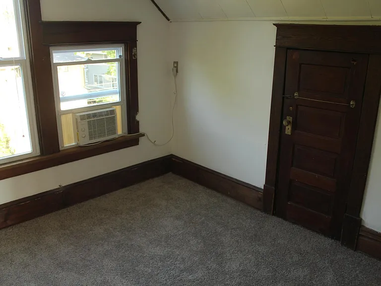 3232 Summit St — Photo 31