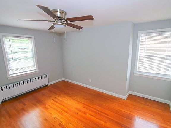 3rd image of 229 Gaston Ave