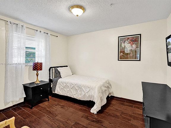 3rd image of 6746 Massachusetts Dr
