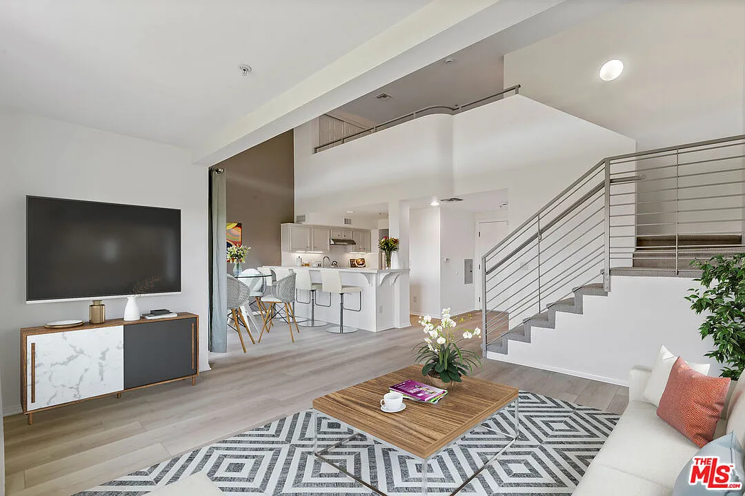 1 bed, 2.0 bath, 1149 sqft, $3,750 — Photo 1