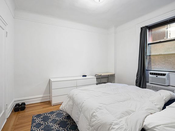 2nd image of 205 W 54th St APT 3B