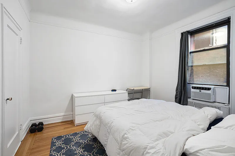 Building Photo - 205 W 54th St #3B