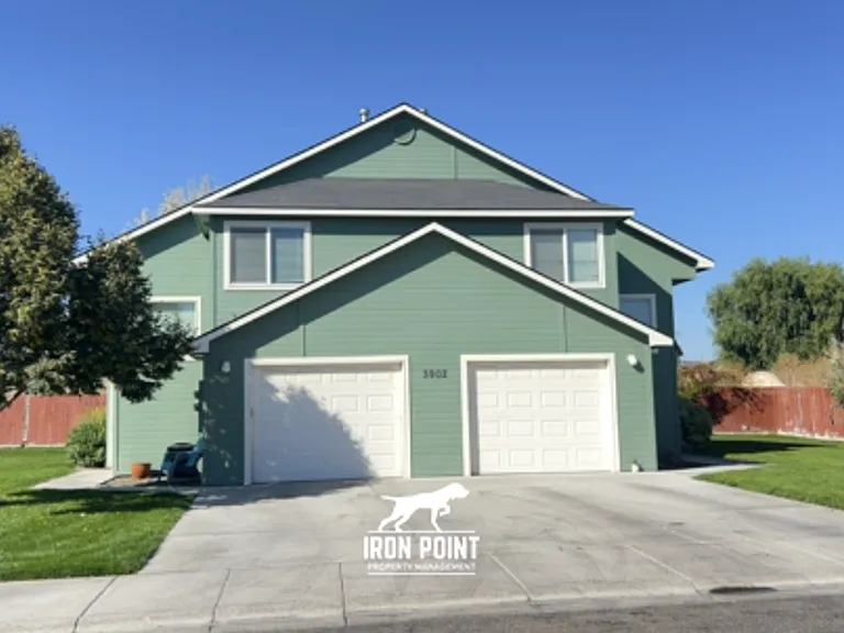 4005 Washington Ave — Photo 1