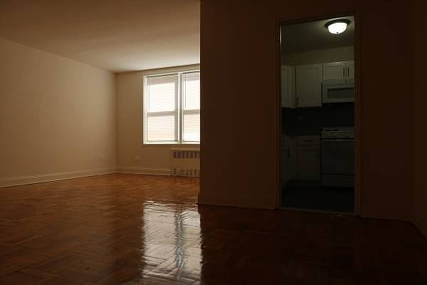 1st image of 41-10 Bowne St #2X