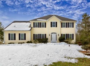 7 Ridgeview Rd, Franklin, MA 02038