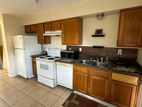 5th image of 6833 E Coronet Ct APT A
