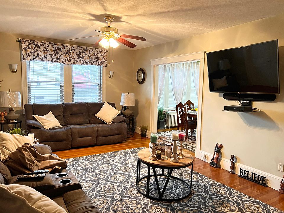 1st image of 8 Liberty Ln Floor 1