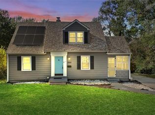 2910 S Forest Ave, Independence, MO 64052