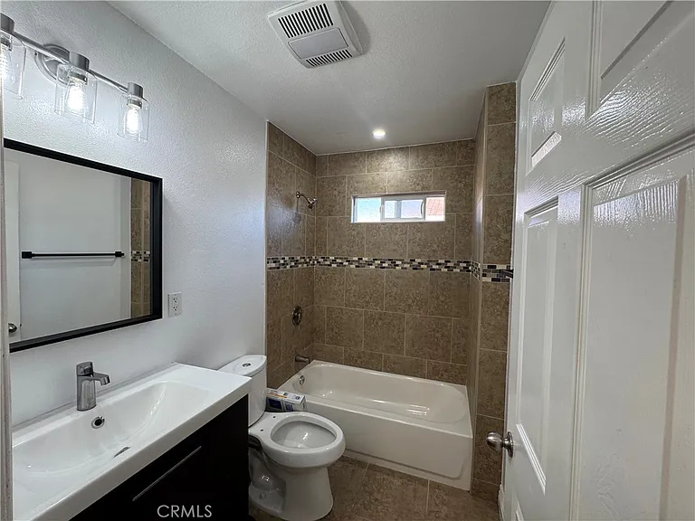 847 W Gage Ave — Photo 13