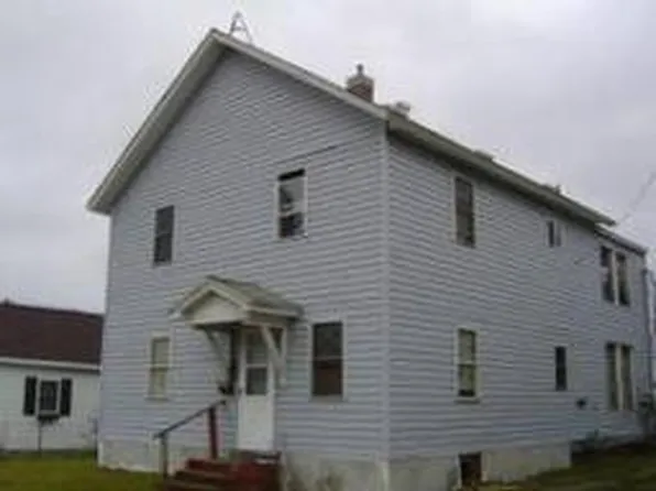 343 N Water St, Black River Falls, WI 54615