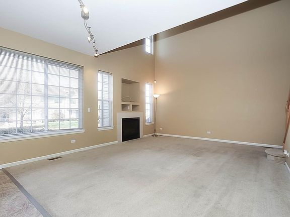 2nd image of 2175 Pembridge Dr #2175