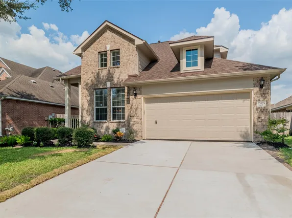 2905 Plum Lake Dr, Pearland, TX 77584