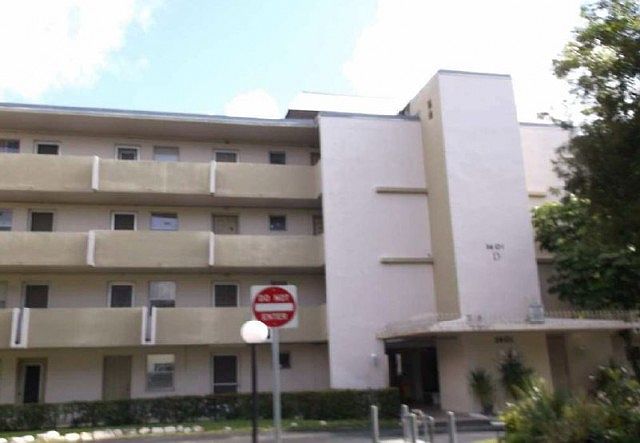1st image of 1401 NE 191st St #D103