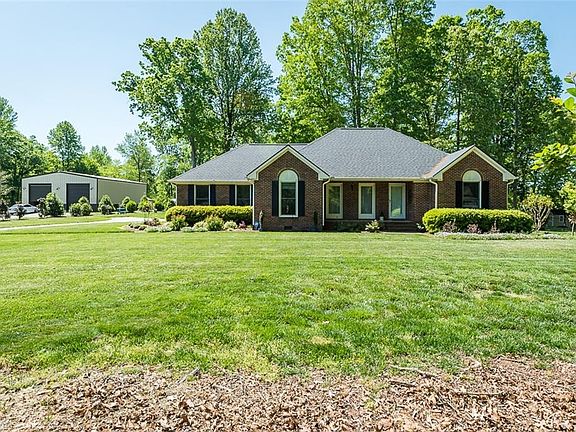 2nd image of 346 Canterwood Dr