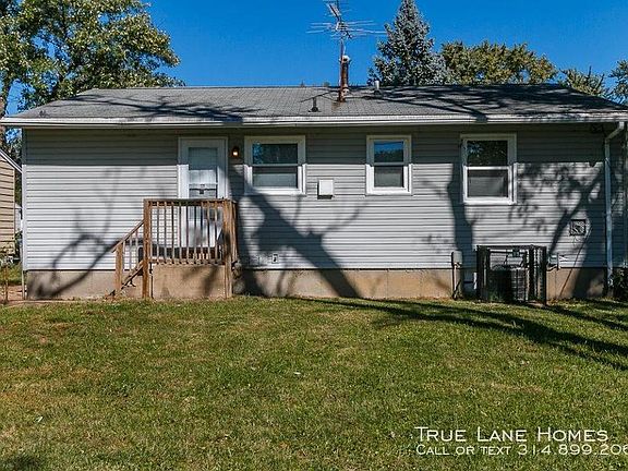 3rd image of 1214 Walker Ave