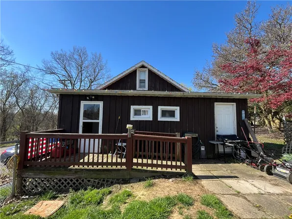 541 7th Street Ext, New Kensington, PA 15068