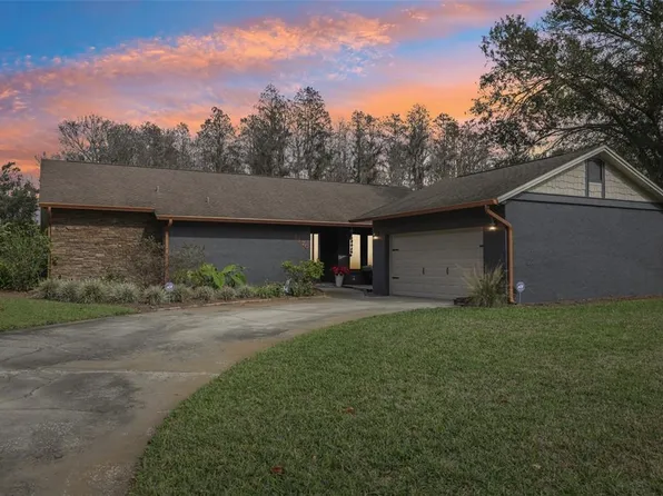 1170 Wisper Run Ct, Lutz, FL 33558