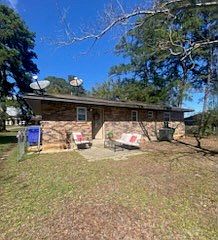 2nd image of 113 Elizabeth Ct
