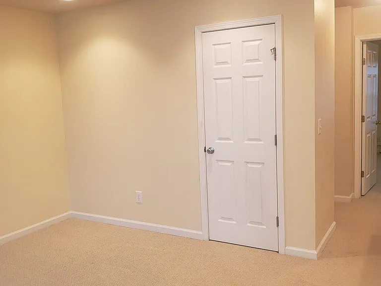 1735 Whirlaway Ct — Photo 5